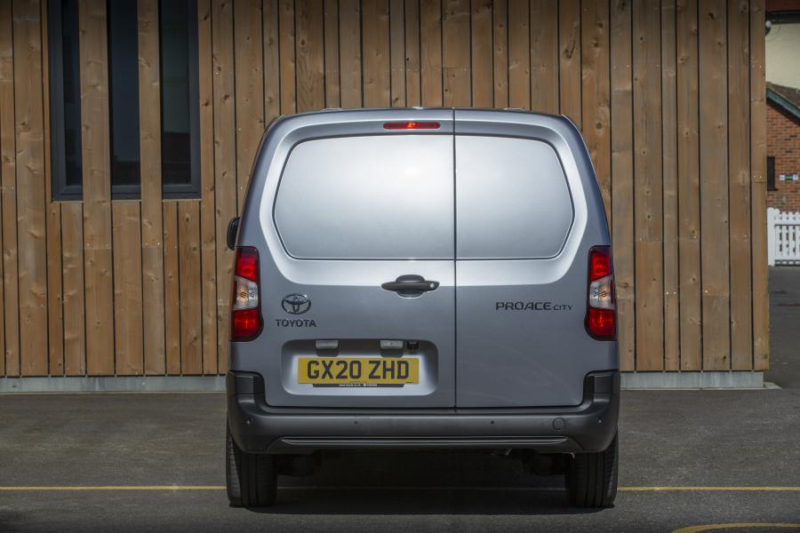  Toyota ProAce City Van LWB 2020 года  (UK) (фото 19 из 22)